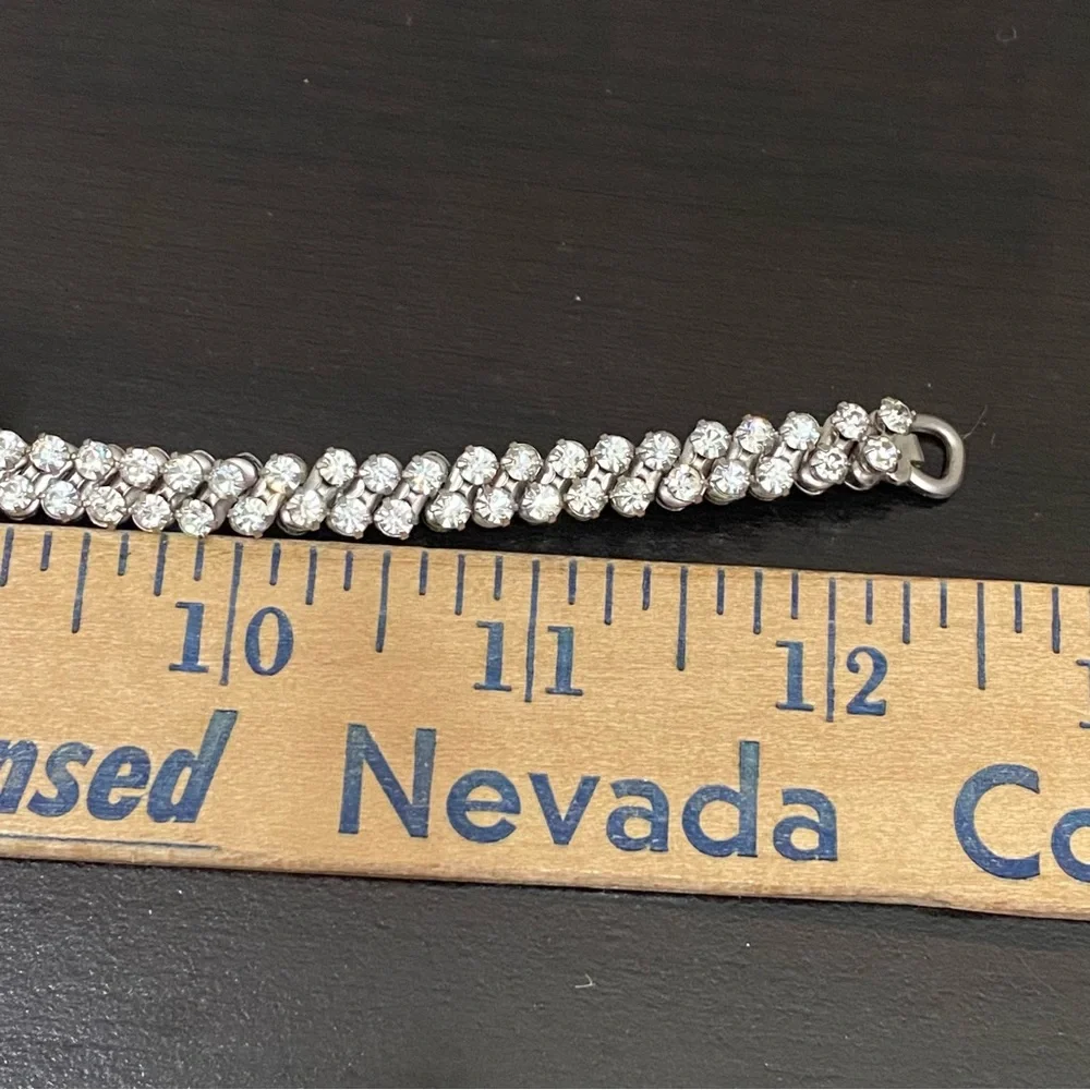 Vintage Clear Rhinestones Silver-tone Expandable Choker Necklace - Picture 16 of 16